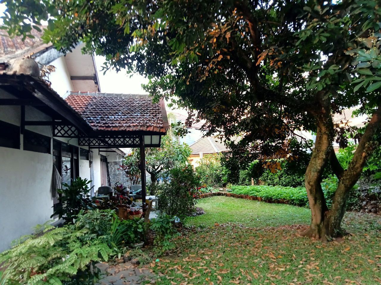 Dijual Rumah lama Hook hitung tanah Turangga